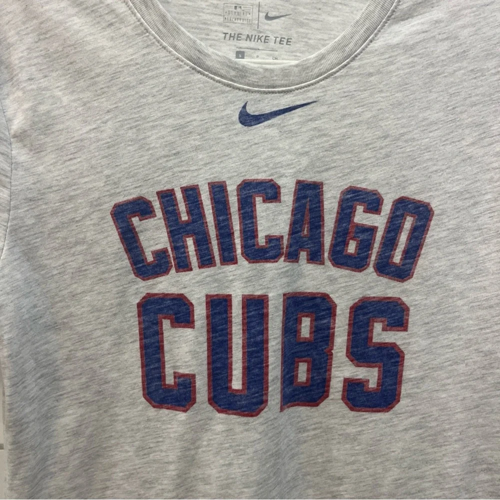 Nike Dri-Fit Chicago Cubs MLB Baseball Men's T Shirt Athletic Cut Men's Sz Small